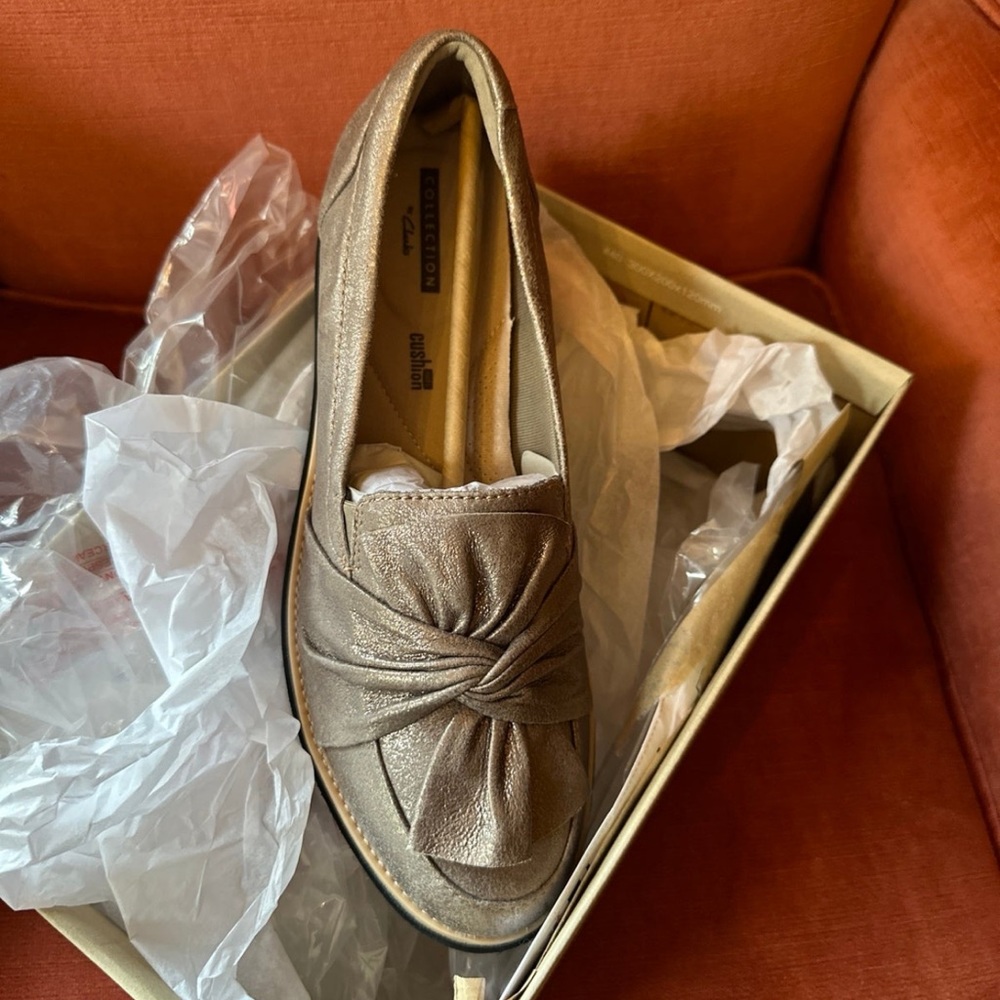 CLARKS, PEWTER SUEDE WEDGE, LADIES SHOES, size 8.5